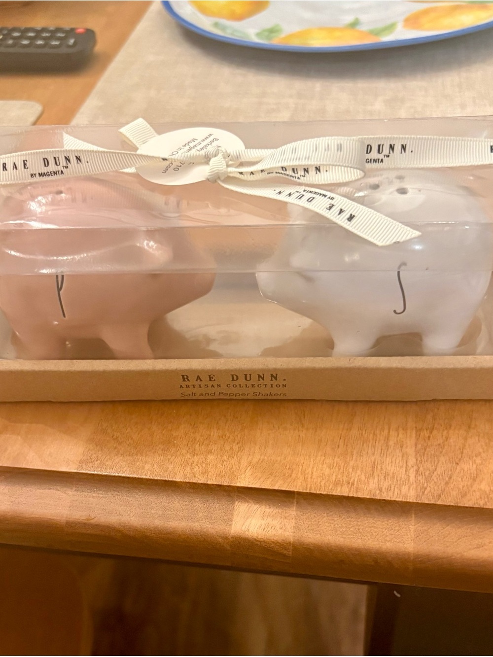 HARD TO FIND- Rae Dunn Pig Salt & Pepper Pig Shaped Ceramic Shaker Set